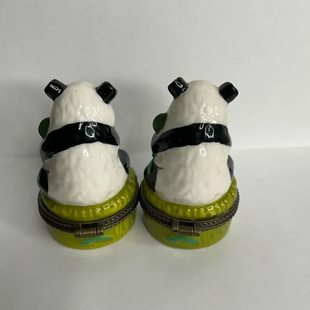 VINTAGE HINGED PORCELAIN TRINKET BOXES 2 PANDAS‎ BEAR EATING BAMBOO LEAVES 2.5”